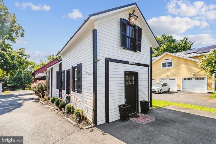 Property Photo:  20857 Ashburn Road  VA 20147 