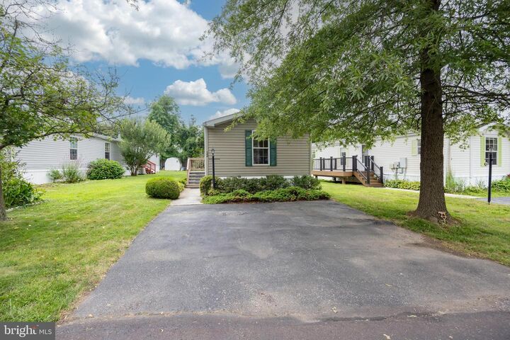 Property Photo:  12 Rosewood Lane  PA 19460 