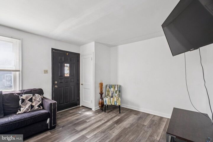 Property Photo:  1009 Spruce Street  PA 19023 