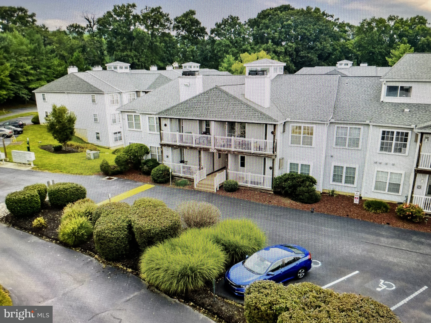 Property Photo: 1907 Waters Edge Drive 128 DE 19702