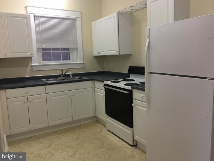 Property Photo:  208 W Boscawen Street 6  VA 22601 