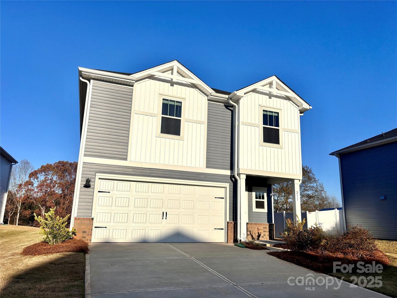 Property Photo:  211 Alden Court  NC 28152 