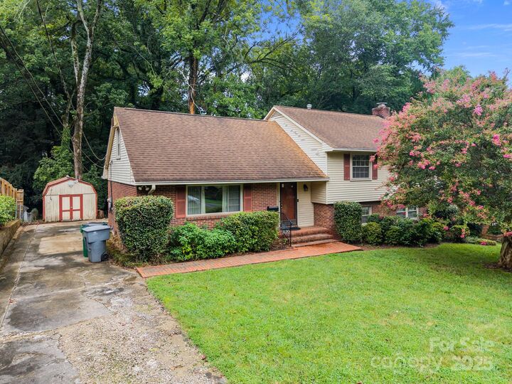 3130 Spring Valley Road  Charlotte NC 28210 photo
