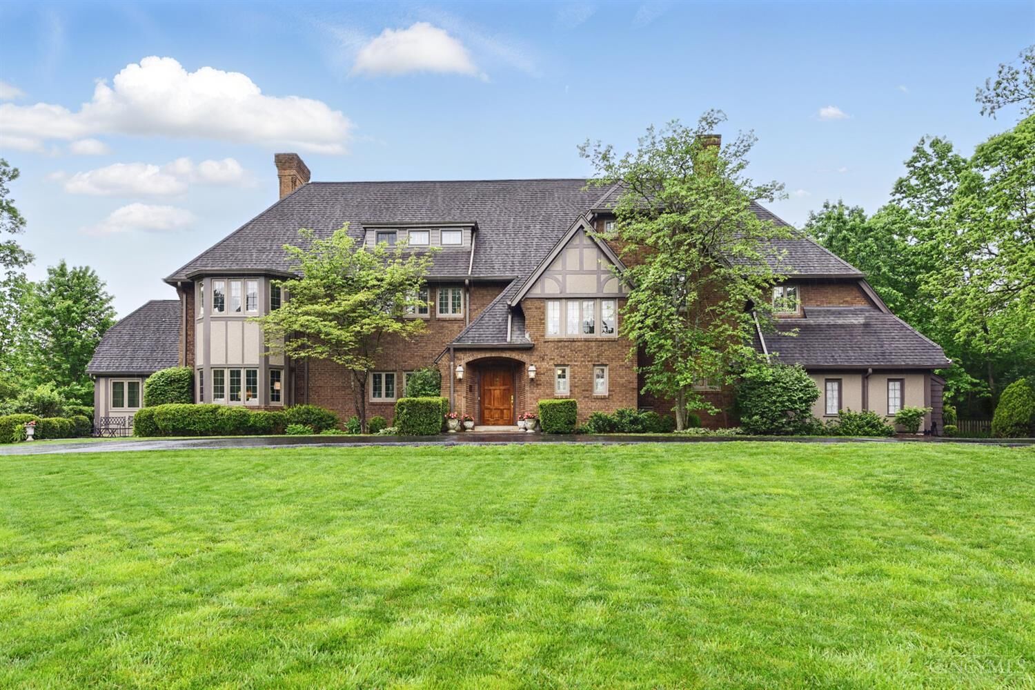 Property Photo:  820 Van Nes Drive  OH 45246 