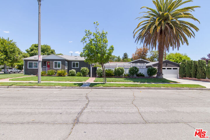 Property Photo:  3920 W Clark Ave  CA 91505 