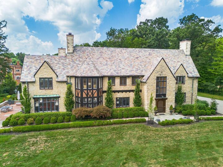Property Photo: 189 N Parkview Avenue OH 43209