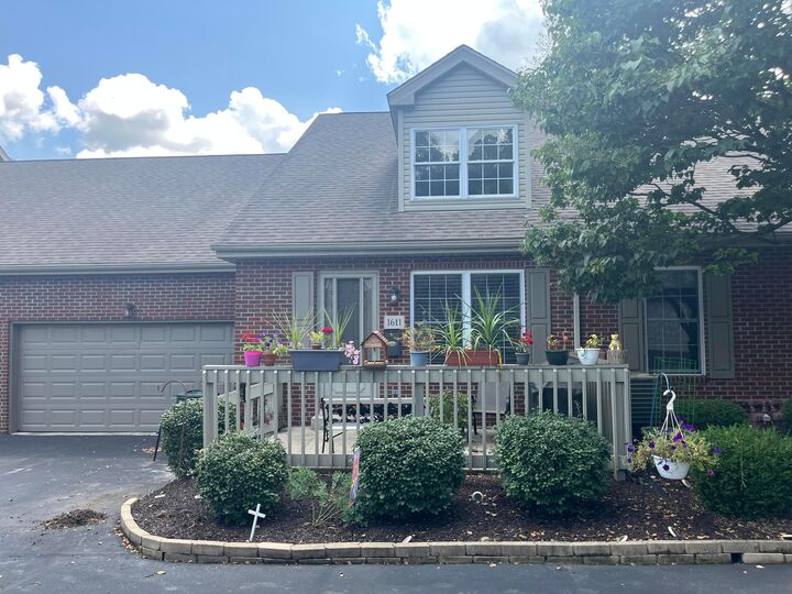 Property Photo:  1611 Bryn Mawr Drive  OH 43055 