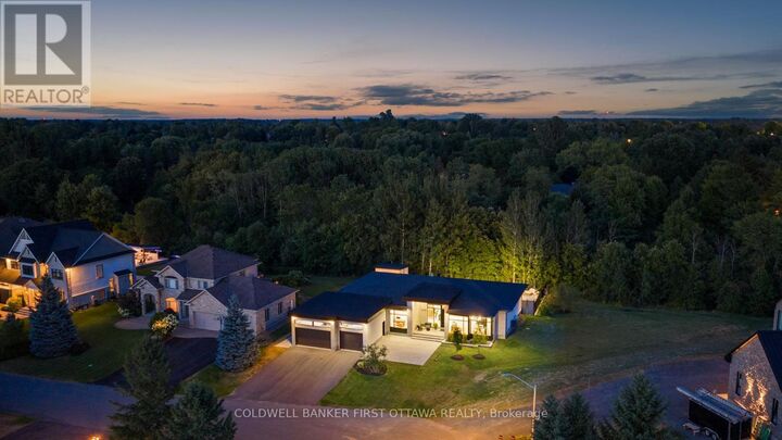 Photo de la propriété: 5398 Mansel Crescent ON K4M 1L3