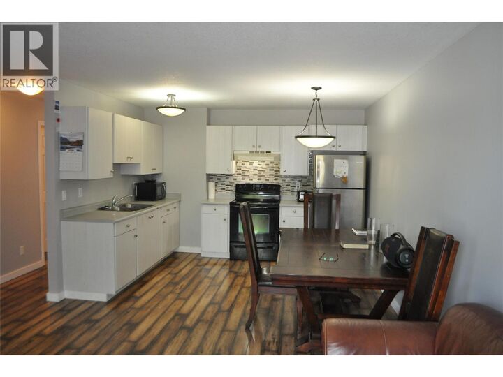 Photo de la propriété: 1047 Middleton Way 109 BC V1B 2N3