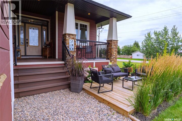 Property Photo: 230 Kinsmen Crescent SK S0K 0A2