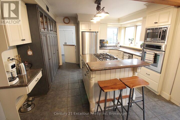 Property Photo:  7811 Wellington Road 22  ON N1H 6J2
