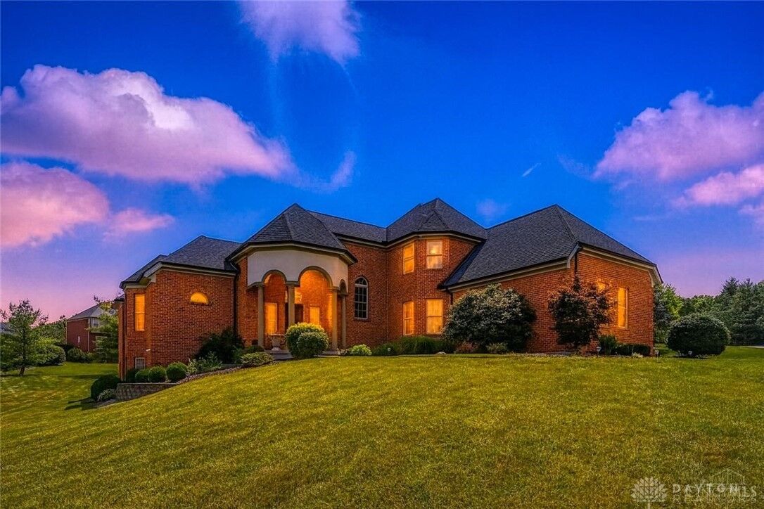 Property Photo:  7066 Hearthside Court  OH 45011 