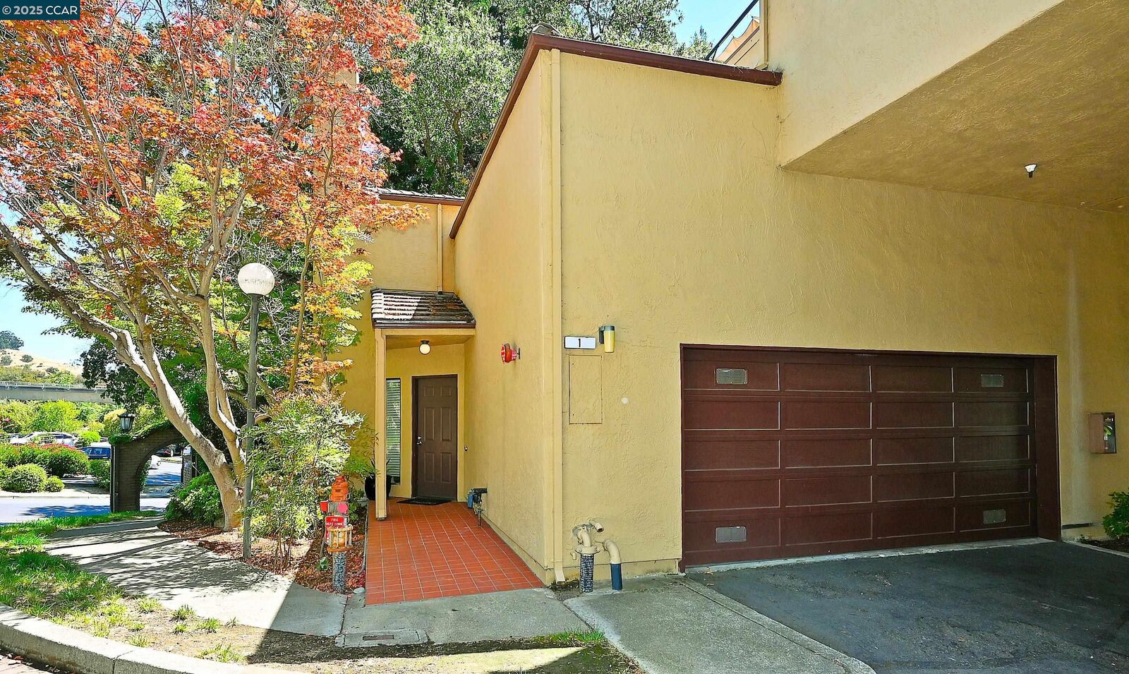 Property Photo:  3279 Mt Diablo Ct #1  CA 94549 