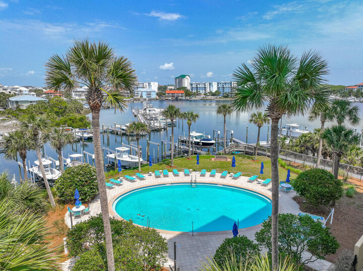 Property Photo:  725 Gulf Shore Drive Unit 604B  FL 32541 