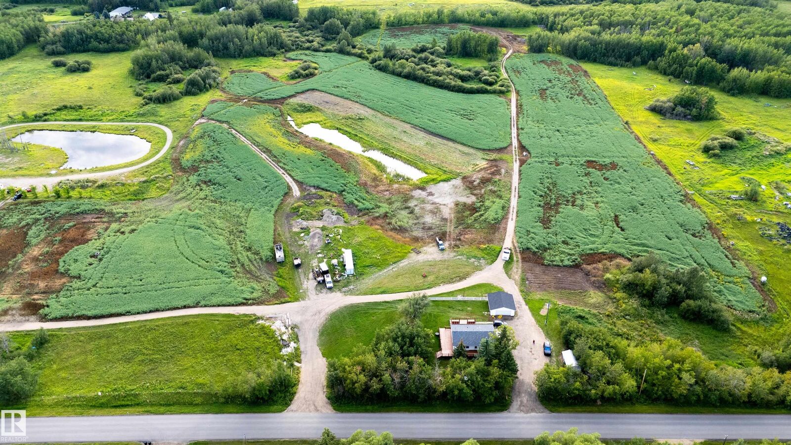 Property Photo: 52028 Range Rd 231 AB T8B 1A3
