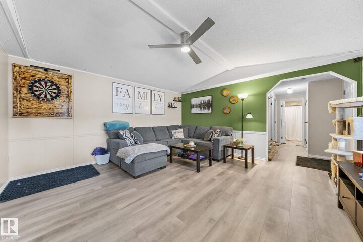 Property Photo: 605 Evergreen Park NW AB T5Y 4M2