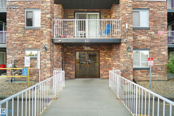 Property Photo:  42 Summerwood Boulevard 215  AB T8H 0C3 