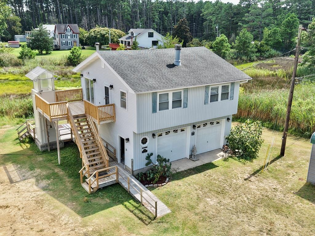 Property Photo: 20224 Allen Ln VA 23417