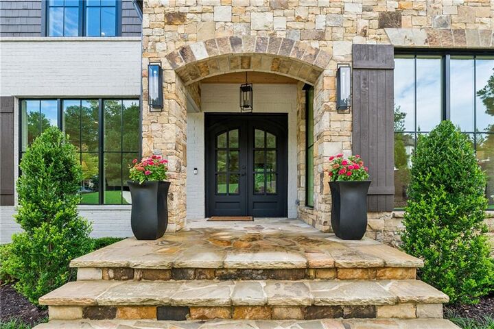 Property Photo: 1260 Cashiers Way GA 30075
