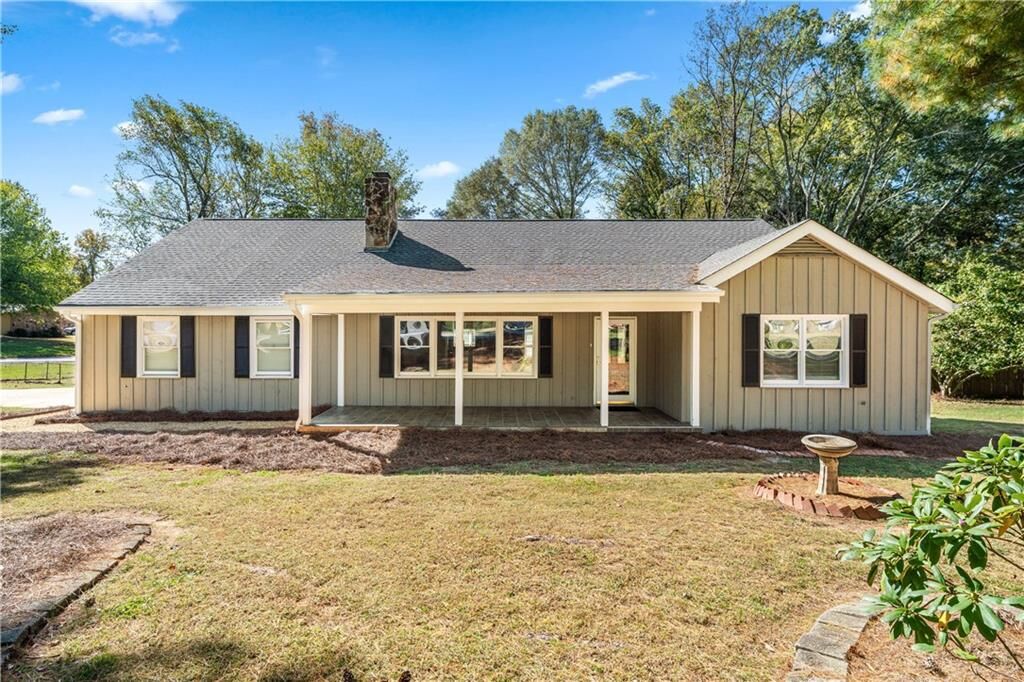 Property Photo:  3712 Corinth Drive  GA 30506