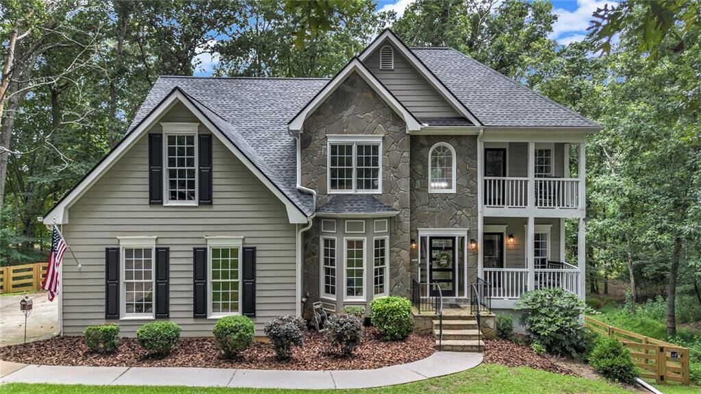 Property Photo: 6421 Kettle Creek Way GA 30542