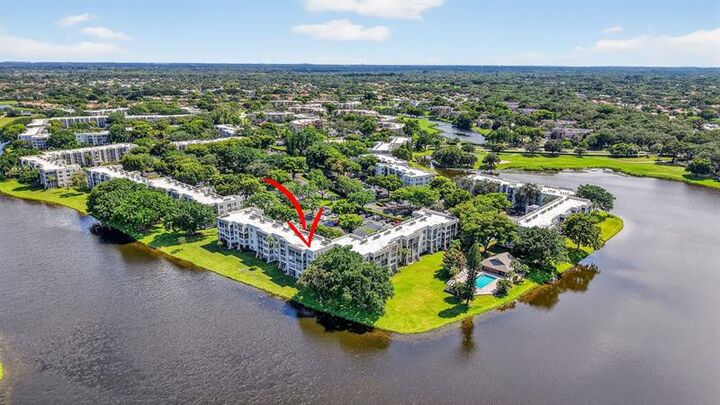 Property Photo:  9440 Poinciana Pl 401  FL 33324 