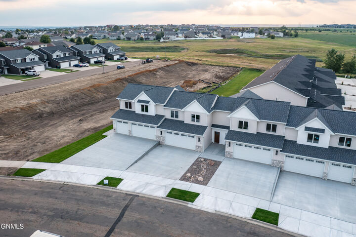 Property Photo:  5110 Durango Drive  ND 58503 