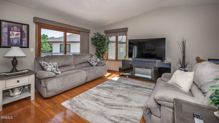 1058 Westwood Street  Bismarck ND 58507 photo