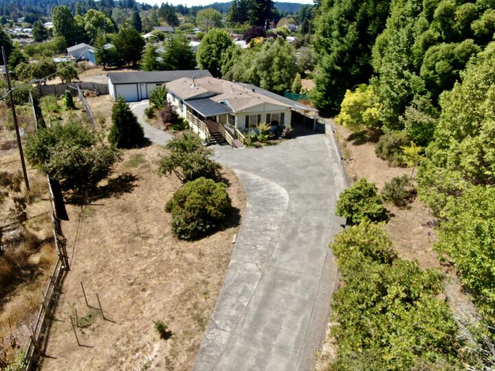 Property Photo:  44 Primrose Lane  CA 95519 