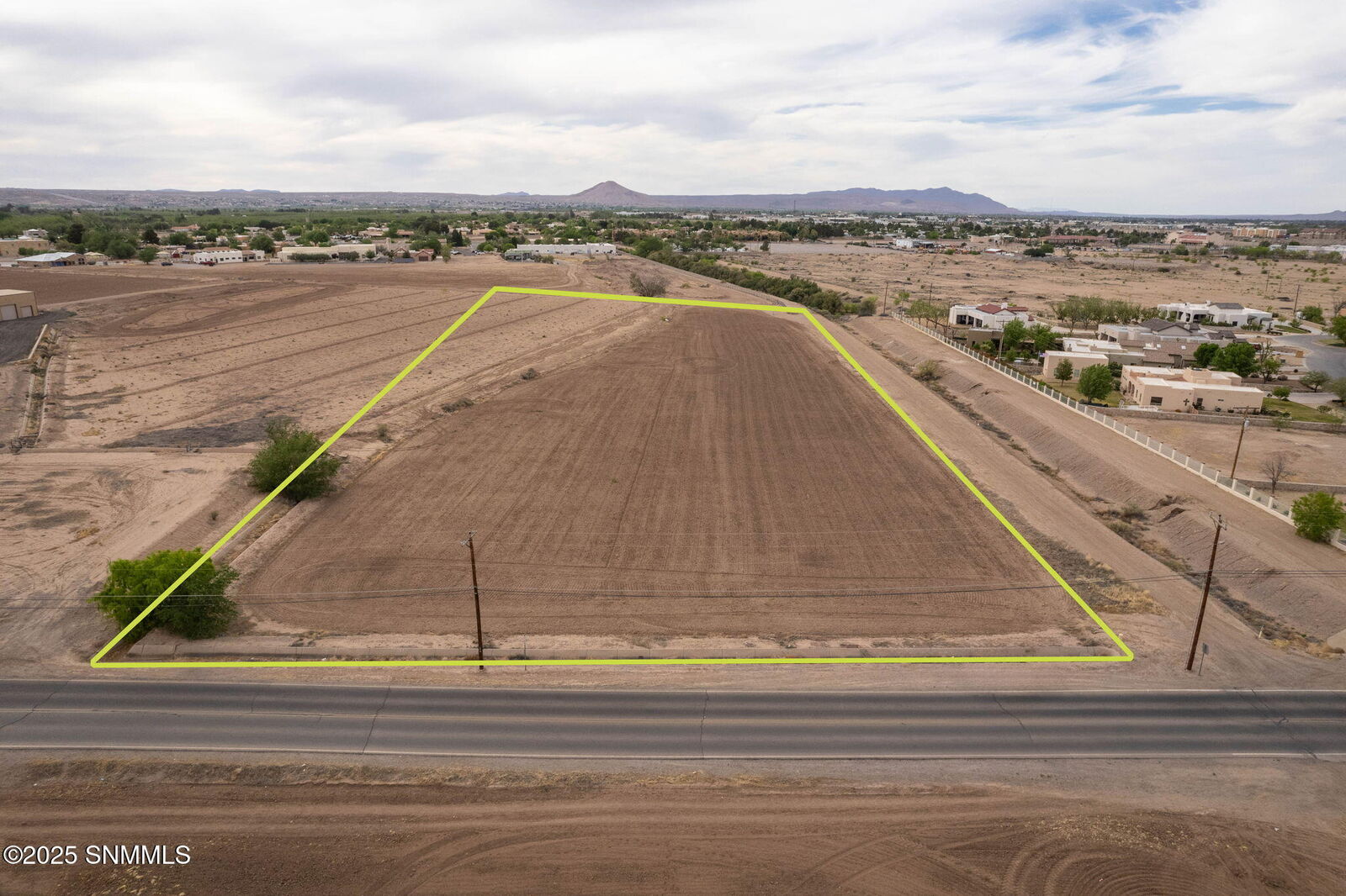 Property Photo:  1300 W Boutz Road  NM 88046 