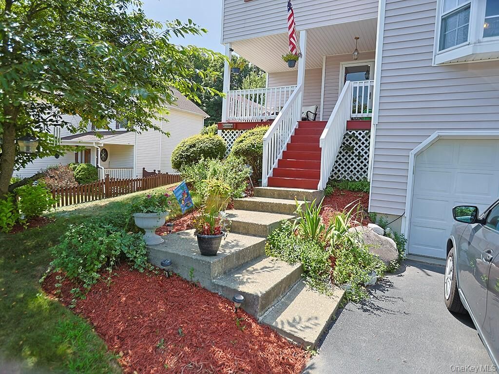Property Photo:  9 Melody Lane  NY 10926 