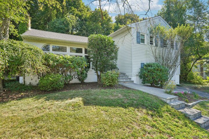 6 Leawood Drive  Briarcliff Manor NY 10562 photo