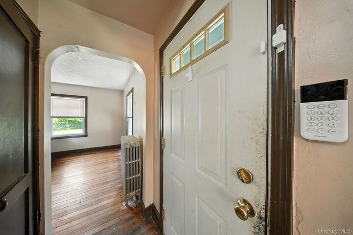 Property Photo:  242 1/2 W Main Street  NY 10940 