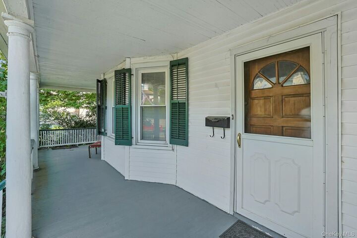 Property Photo:  56 Franklin Avenue  NY 10805 