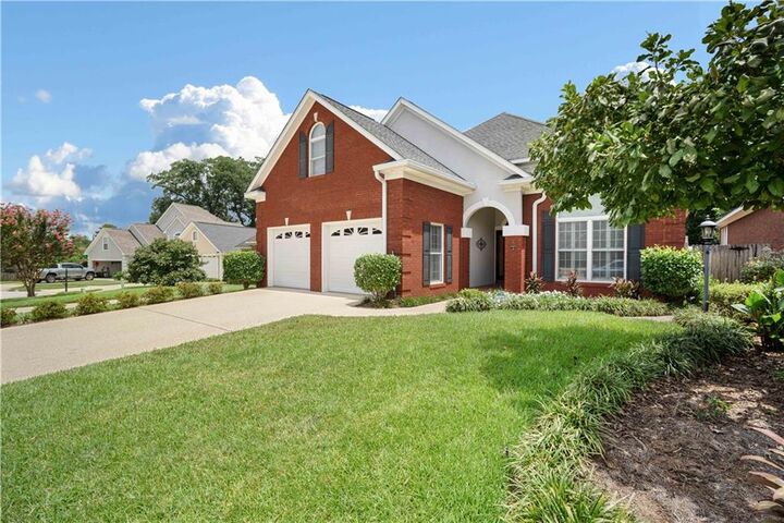 Property Photo:  715 Natchez Trail Court  AL 36609