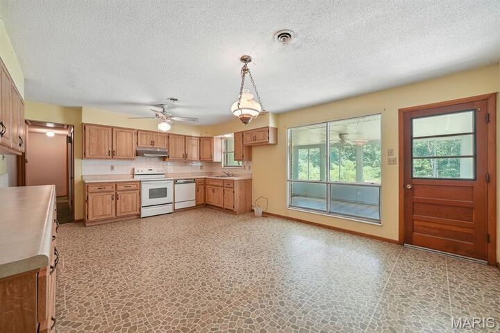 Property Photo:  3240 S Highway  MO 63389 