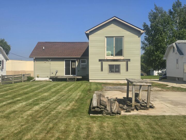 Property Photo: 1410 S 35th St WI 54220