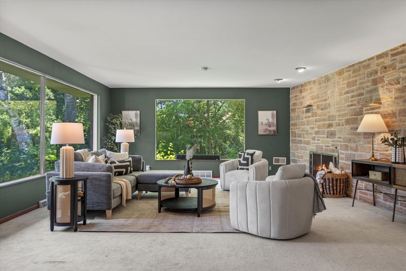 Property Photo:  2416 W Dean Ct  WI 53217 