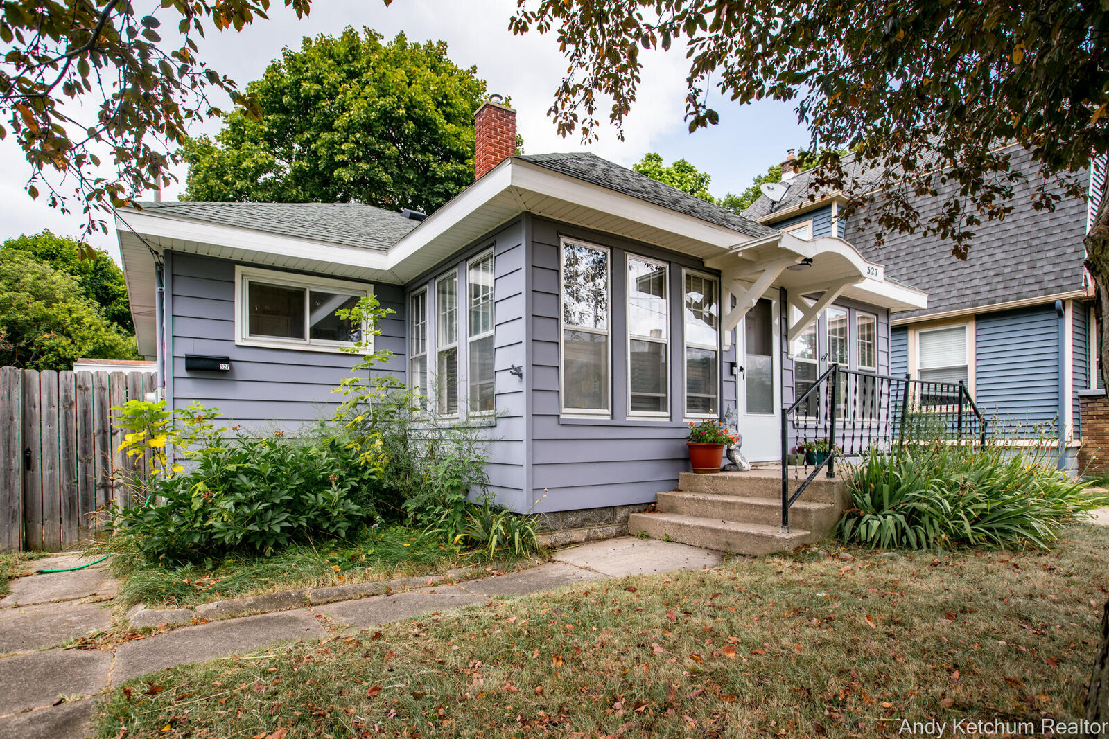 Property Photo: 327 Carrier Street NE MI 49505