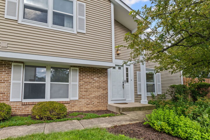Property Photo: 0N691 Bedford Lane IL 60190