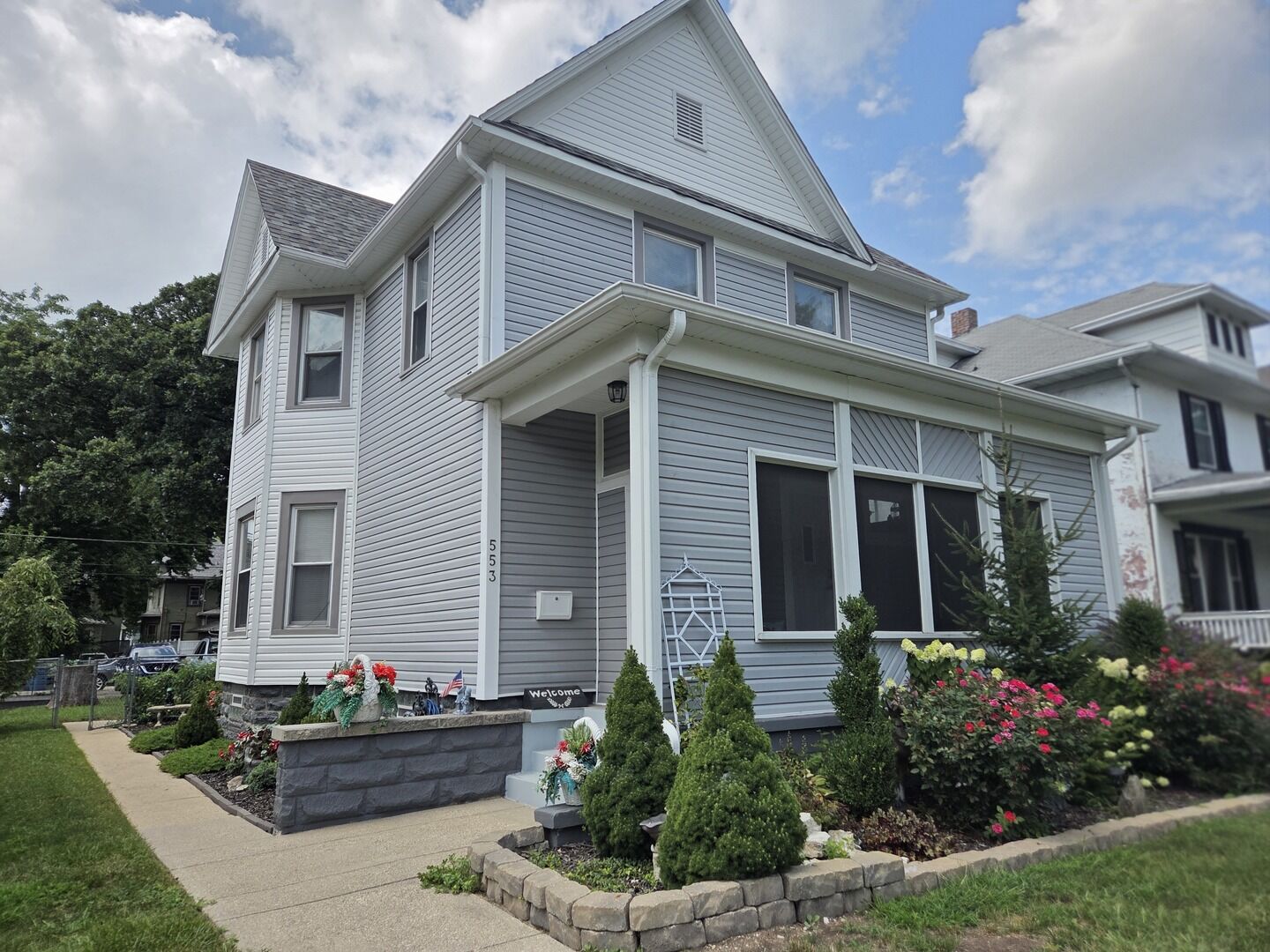 Property Photo: 553 S Greenwood Avenue IL 60901