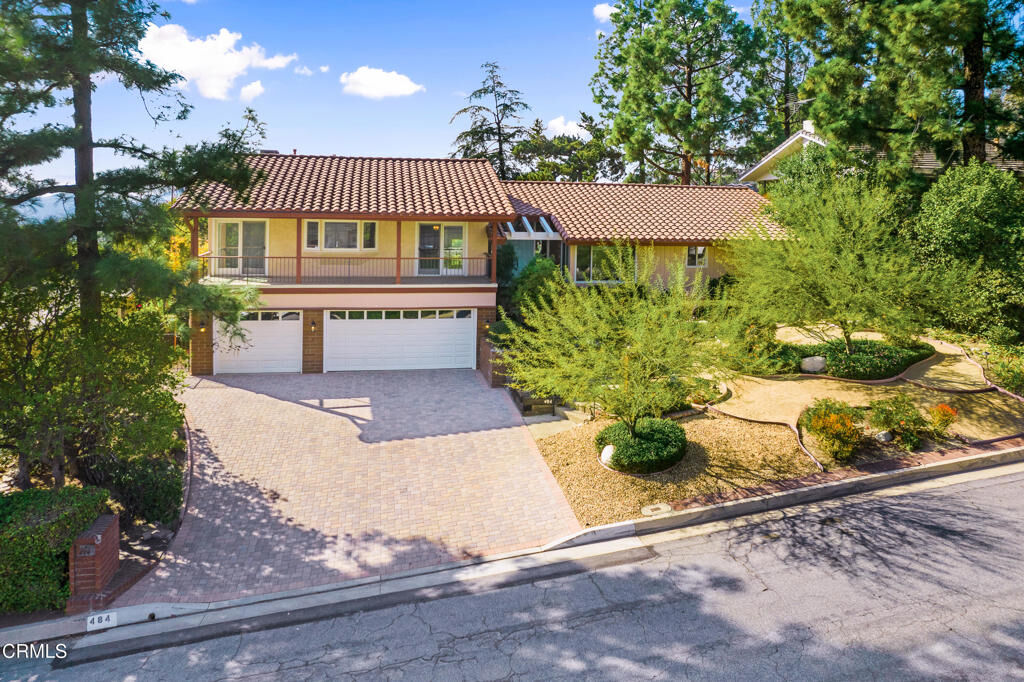 Property Photo:  484 Starlight Crest Drive  CA 91011