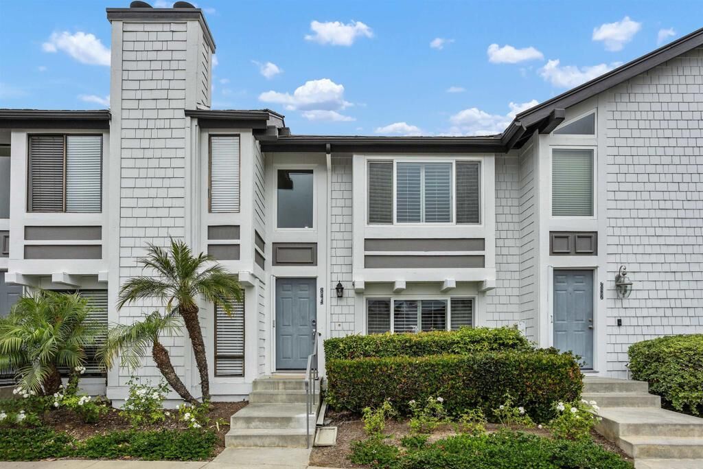 Property Photo: 844 Mistletoe Lane CA 92011