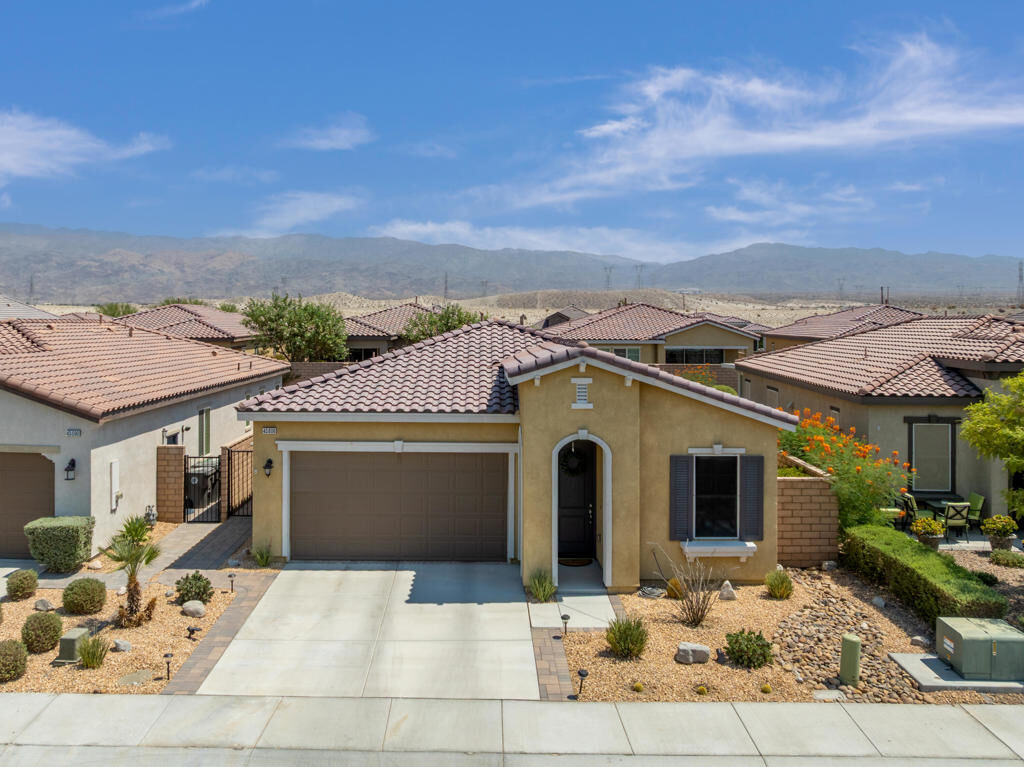 Property Photo:  43606 Treviso Drive  CA 92203