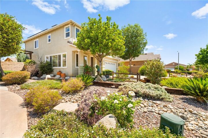 Property Photo:  26538 Roseate Circle  CA 92584 