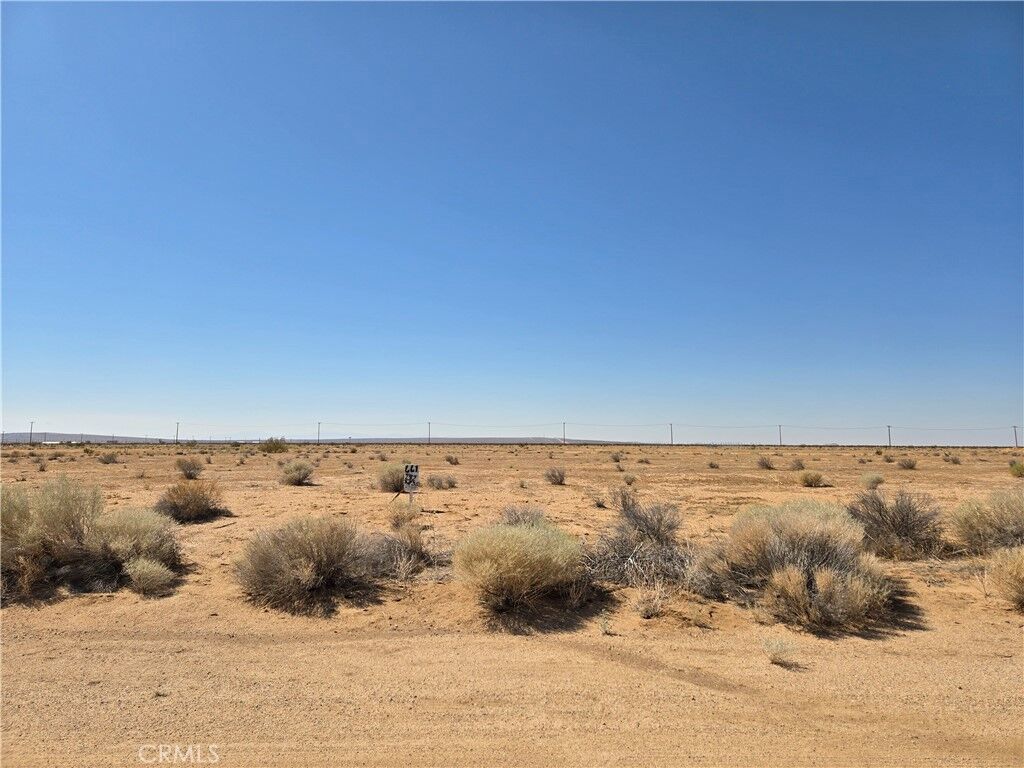 Property Photo:  0 Eucalyptus Ave 211-241-12  CA 93505 