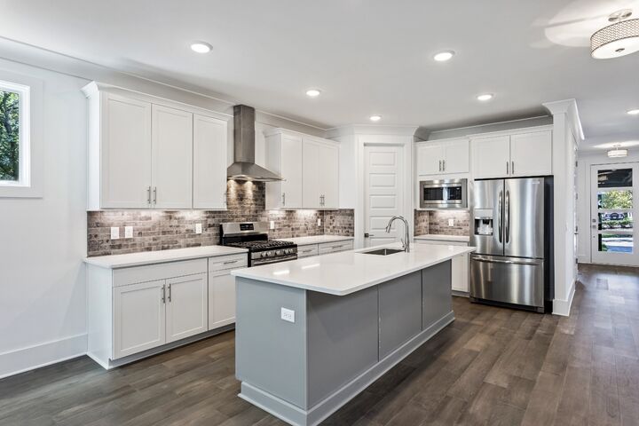 Property Photo:  217B Eastmoreland St  TN 37207 