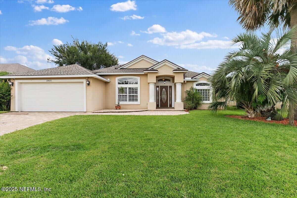 Property Photo:  13025 Brians Creek Drive  FL 32224 