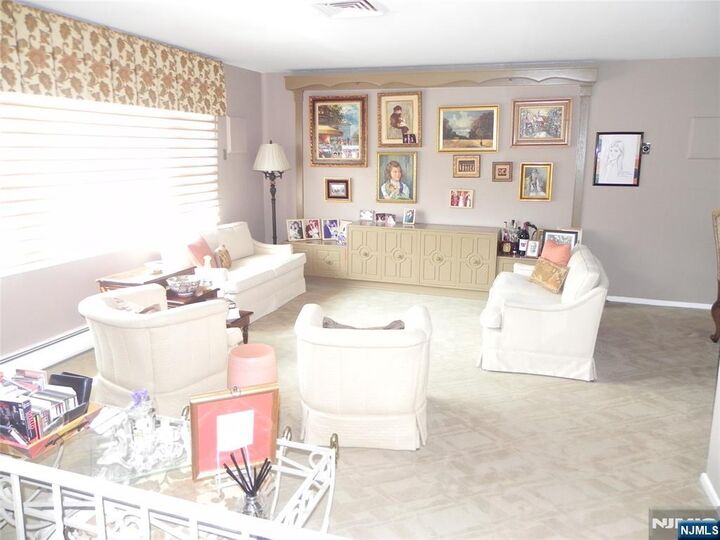 Property Photo:  16 Elizabeth Court  NJ 07643 