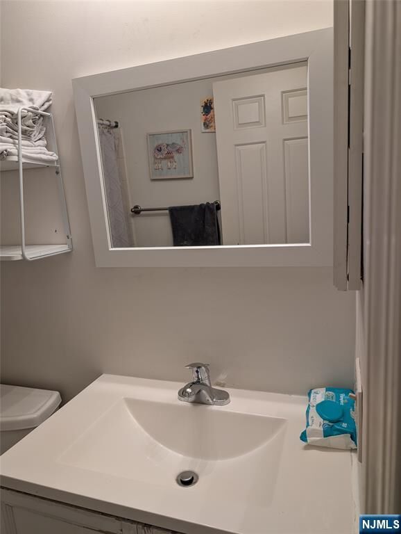Property Photo:  54 Fox Run Drive 25  NJ 07631 